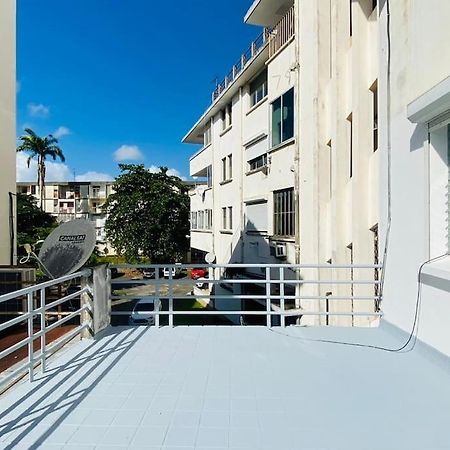 Le Sunshine - Au Coeur Du Centre Ville De Pointe- A- Pitre - Proche De Tout Avec Sa Grande Terrasse Ensoleillee Bagian luar foto